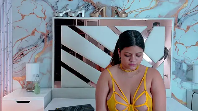 KarinaSimonz online show from 06/06/26, 07:51