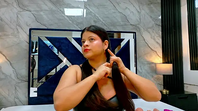 KarinaSimonz online show from 07/15/26, 07:41