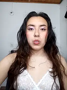 Emi chik online show from 12/15/24, 01:46