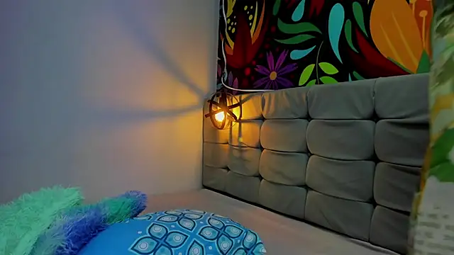Sweet hot mia online show from 01/10/25, 07:32