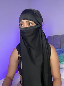 Sweet hot mia online show from 05/18/26, 02:45