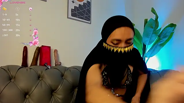inaya zyad online show from 02/06/25, 02:37