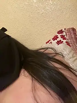 Cameelia online show from 11/23/25, 10:04