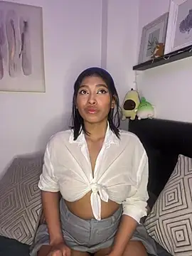 Isabella fasilier online show from 01/14/25, 11:16