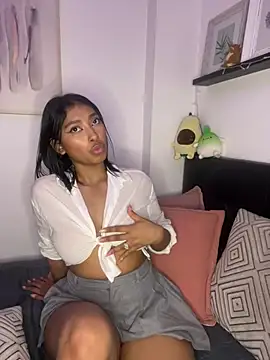Isabella fasilier online show from 01/15/25, 02:17