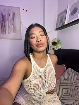 Isabella fasilier online show from 02/28/25, 12:32