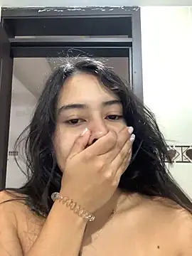 GabyButtler1 online show from 02/05/25, 05:09