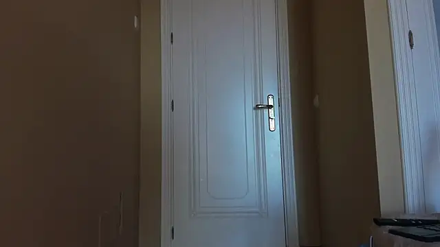 Snapshot of nycole_new chatting on 11/25/25, 06:02 nycole new online show from 11/25/25, 06:02