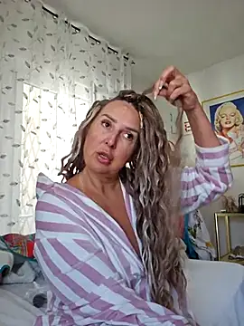 MariaRichi  online show from 10/03/25, 07:16