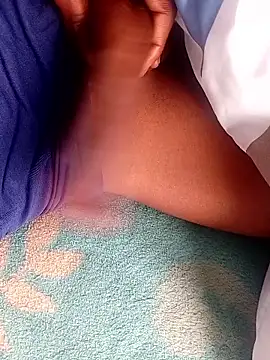 Snapshot of HandsomeDickHD chatting on 12/18/25, 03:18 HandsomeDickHD online show from 12/18/25, 03:18