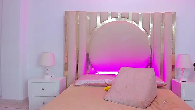 ShainaBonne online show from 01/21/25, 01:50