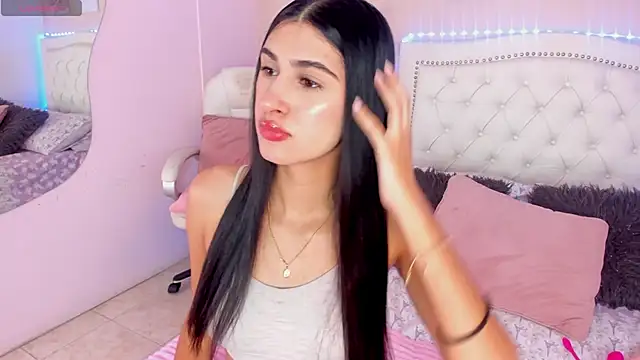 Ashley Evans18 online show from 12/08/24, 11:46