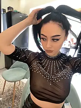 Snapshot of Gya_Rue chatting on 03/14/25, 10:50 Gya Rue online show from 03/14/25, 10:50