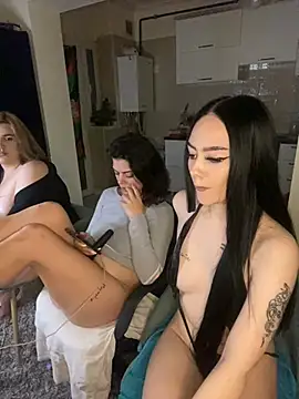 Snapshot of Gya_Rue chatting on 03/21/25, 10:28 Gya Rue online show from 03/21/25, 10:28