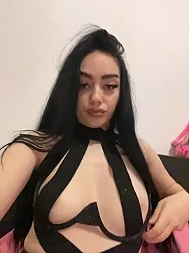 Snapshot of Gya_Rue chatting on 11/16/25, 11:43 Gya Rue online show from 11/16/25, 11:43