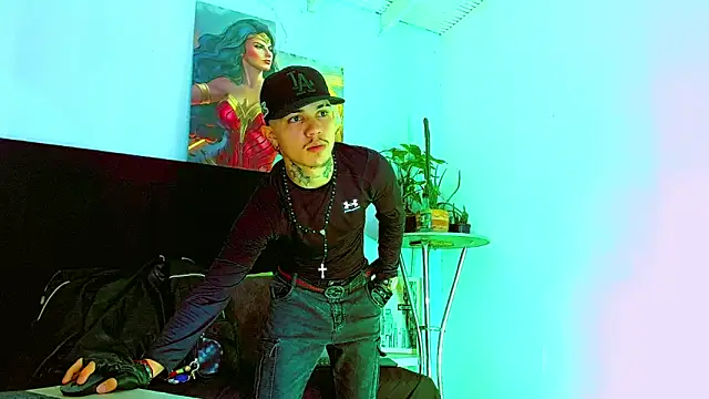 HannibalLester online show from 12/05/25, 03:26