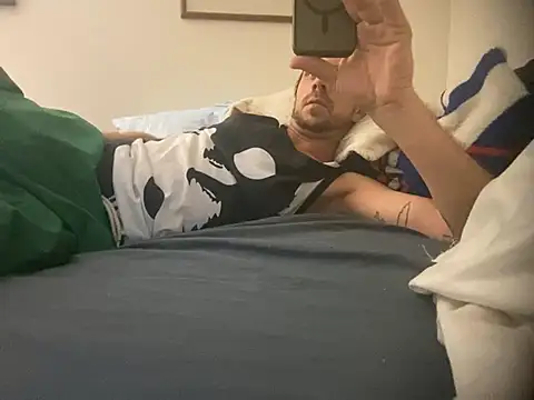 Snapshot of mackshaft4711 chatting on 12/18/24, 08:53 mackshaft4711 online show from 12/18/24, 08:53