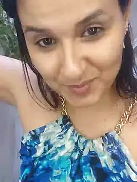 Snapshot of elena_jonees chatting on 01/09/25, 09:47 elena jonees online show from 01/09/25, 09:47