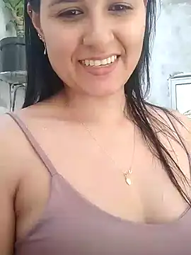 Snapshot of elena_jonees chatting on 01/28/25, 06:28 elena jonees online show from 01/28/25, 06:28