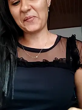 Snapshot of elena_jonees chatting on 03/12/25, 06:55 elena jonees online show from 03/12/25, 06:55