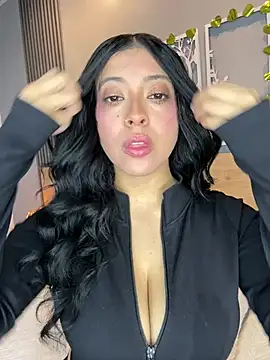 Snapshot of Valery_Evaans chatting on 02/19/26, 02:40 Valery Evaans online show from 02/19/26, 02:40