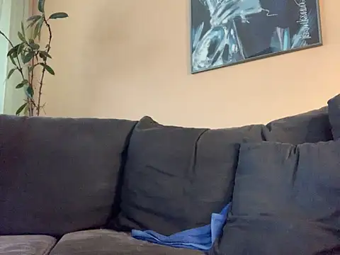 Snapshot of Bula94193 chatting on 11/27/25, 11:45 Bula94193 online show from 11/27/25, 11:45