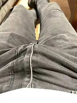 gentleman knight007 online show from 12/12/24, 11:40