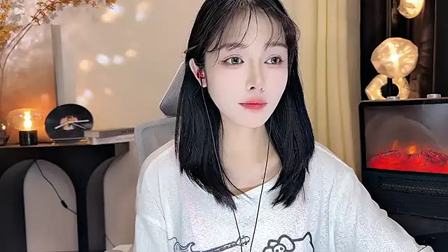 xiaodaibabyy online show from 02/11/25, 01:51