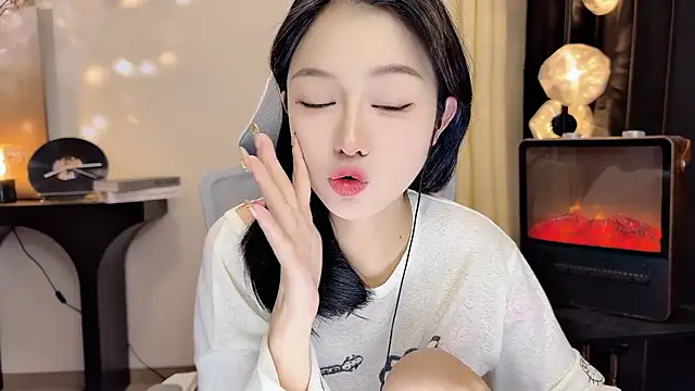 xiaodaibabyy online show from 02/13/25, 01:37