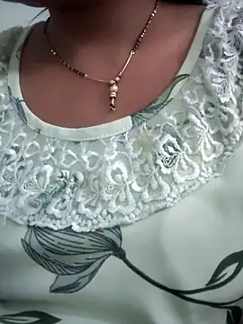 lovelyruhi online show from 12/04/24, 02:42