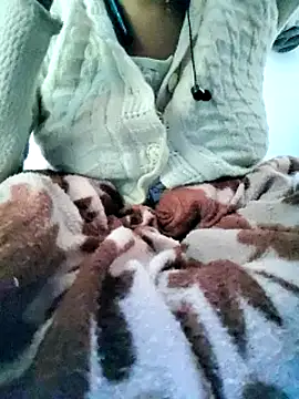 lovelyruhi online show from 12/12/24, 10:13