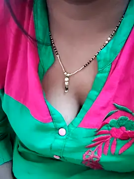 lovelyruhi online show from 01/21/25, 09:46