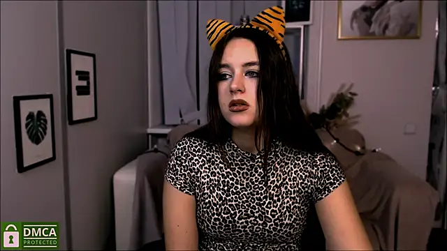 rozmary ket online show from 12/04/24, 05:33