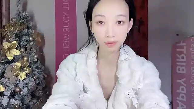 Snapshot of Lili-2 chatting on 01/01/25, 03:14 Lili-2 online show from 01/01/25, 03:14