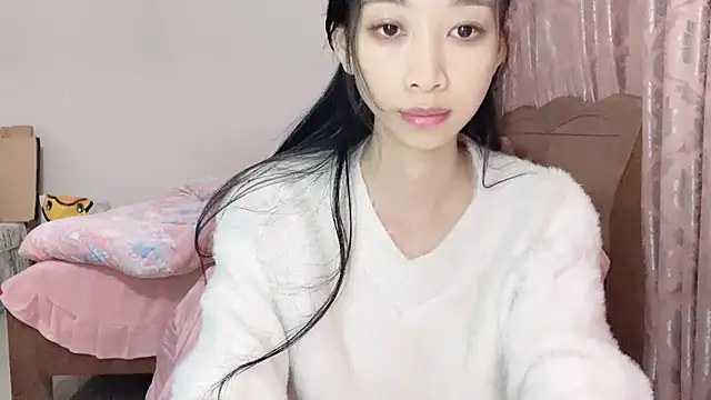 Snapshot of Lili-2 chatting on 02/03/25, 02:55 Lili-2 online show from 02/03/25, 02:55