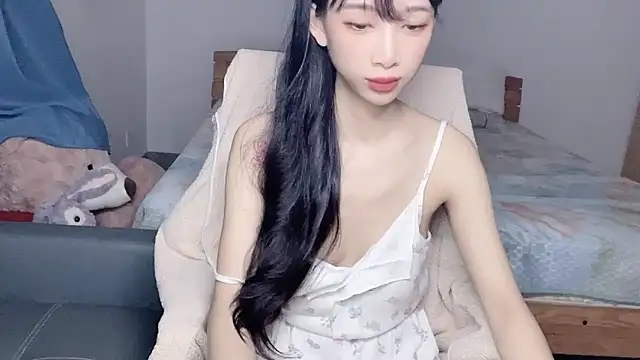 Snapshot of Lili-2 chatting on 09/09/25, 02:16 Lili-2 online show from 09/09/25, 02:16