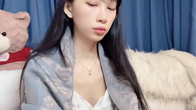 Snapshot of Lili-2 chatting on 03/22/26, 12:41 Lili-2 online show from 03/22/26, 12:41