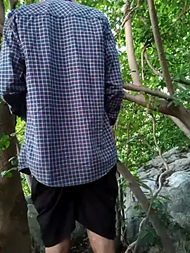 Snapshot of Piyush_2024 chatting on 10/14/25, 01:06 Piyush 2024 online show from 10/14/25, 01:06