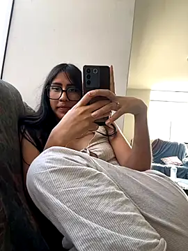 AleFantasy0001 online show from 09/19/25, 08:53