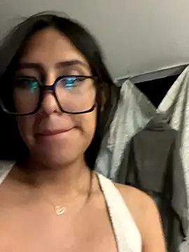 AleFantasy0001 online show from 10/30/25, 04:25