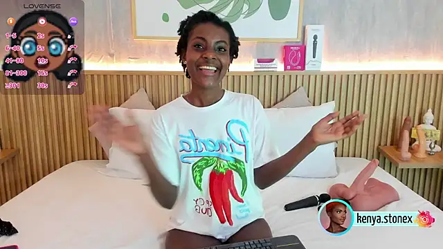 Snapshot of kenya_stone_1 chatting on 12/01/25, 07:41 kenya stone 1 online show from 12/01/25, 07:41