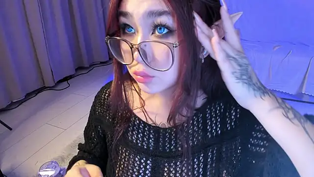 Yuriko May online show from 01/06/25, 04:13