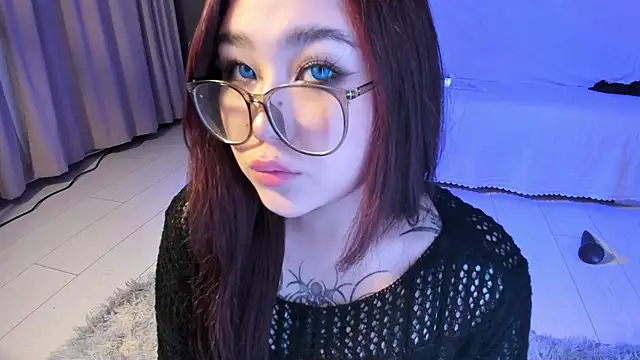 Yuriko May online show from 01/10/25, 03:37