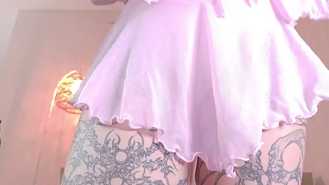 Yuriko May online show from 06/10/26, 10:03