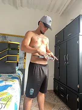 MattDevon online show from 09/17/25, 06:20