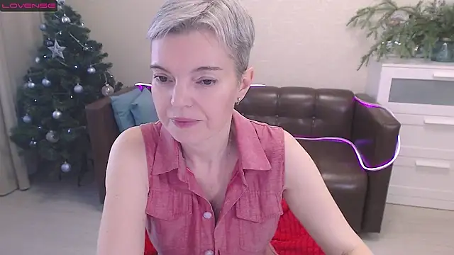 Cutie Erikaa1 online show from 12/15/24, 06:40
