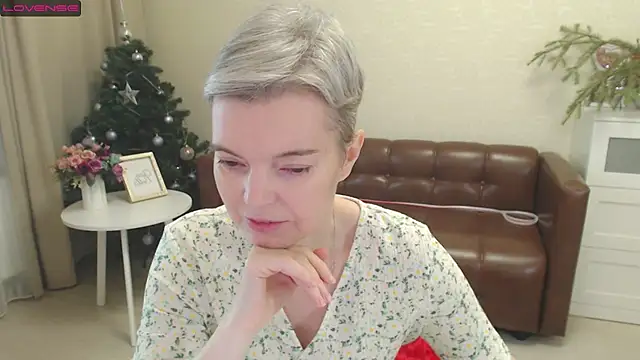 Cutie Erikaa1 online show from 12/20/24, 03:47