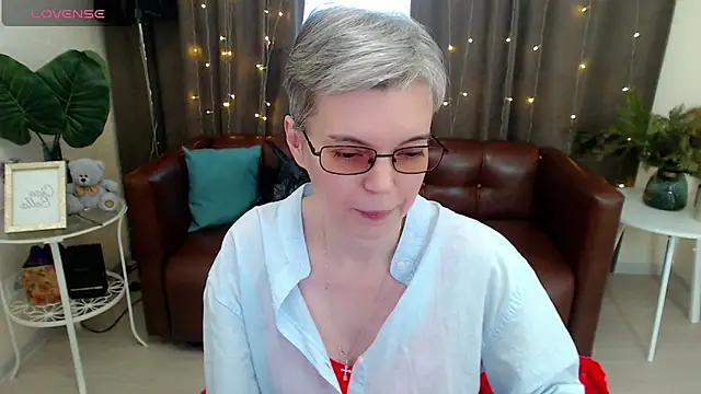 Cutie Erikaa1 online show from 12/26/24, 08:50