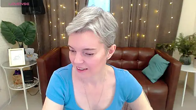 Cutie Erikaa1 online show from 12/27/24, 05:42
