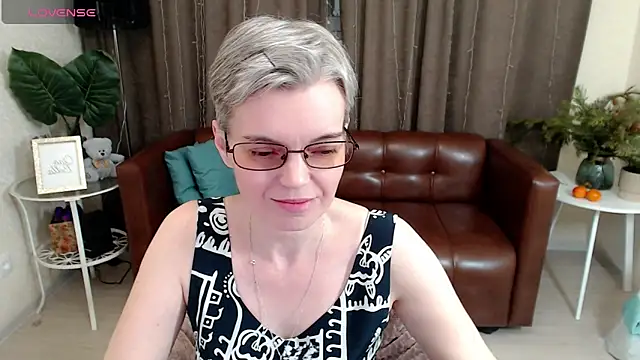 Cutie Erikaa1 online show from 12/31/24, 03:42
